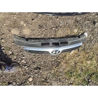 Решетка радиатора Hyundai i30 FD 2010