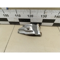 Кронштейн крепления крыла VW Golf V Plus 2005-2014 5M0821135