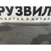 уплотнитель стекла двери левый Volvo FH5