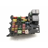 Блок предохранителей Volkswagen Golf 5Q0937615C