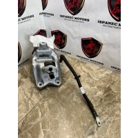 Кронштейн двигателя AUDI Q5 FY 2024 4M0199308CE