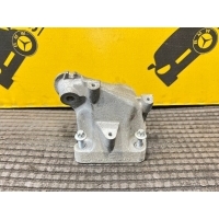 Кронштейн двигателя BMW 3 F30 2016 a6422236304, A 642 223 63 04