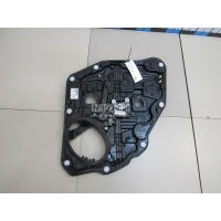 Стеклоподъемник электр. задний правый Chrysler Renegade 2015 68268738AA