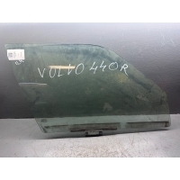 Стекло двери передней правой Volvo 440 1992