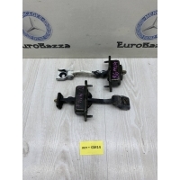 Ограничитель двери Mercedes W209 Mercedes W209 CLK 2002-2009 A2097200116