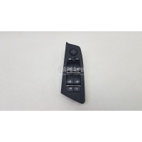 Блок управления стеклоподъемниками BMW 5-serie G30/G31/F90 2017 61316832733