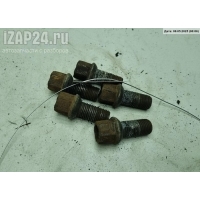 Болт колесный (гайка колесная) Volkswagen Passat B5 1999