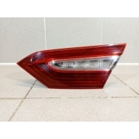 Фонарь задний внутренний правый Toyota Camry V70 81580-33340