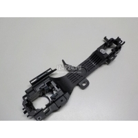Кронштейн ручки Mitsubishi Eclipse Cross 2017 5716A662
