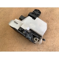 Замок двери передней левой Volkswagen Passat B5 2005
