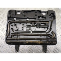 Набор инструментов штатный Toyota Land Cruiser Prado 150 (2009-2023) 2012 0912060220