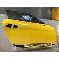 Дверь правое порше кайман gt4 boxster 981 1s1