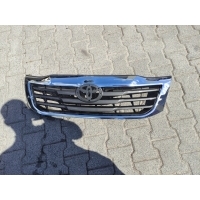 Toyota hilux n70 12 - решетка радиатора