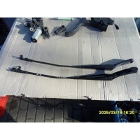RAMIĘ WYCIERACZKI VW GOLF V PLUS 5M0955409A 5M0955410A KOMPLET