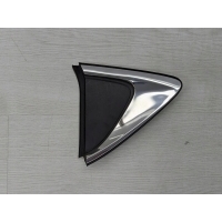 Накладка треугольник крыла правый передняя хромированная mazda 6 ghk150n50