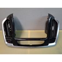 Рамка магнитолы Chevrolet Traverse 2 рест. 2021 84286789