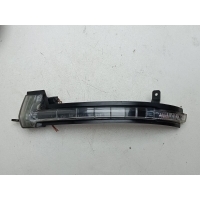 Поворотник в зеркало Volkswagen Touareg 2 NF 7P6949101