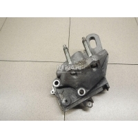 Кронштейн двигателя правый Ford Focus II (2005 - 2008) 1798070