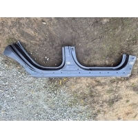 Hyundai ix35 10 - 15 порог правая 5k