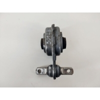 подушка двигателя Mercedes CLA C118 A2472400600