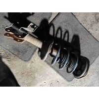 Стойка подвески передняя Nissan Sunny Y10 1992