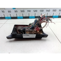 Блок предохранителей Toyota RX 300 (1998 - 2003) 8272048011