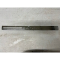 LISTWA NAKŁADKA PROGU PRAWY PRZÓD MERCEDES A2046800135