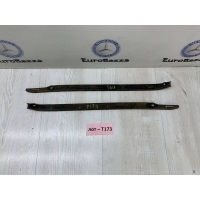 Направляющая заднего бампера Mercedes W203 Mercedes W203 C 2000-2007 A2038853121