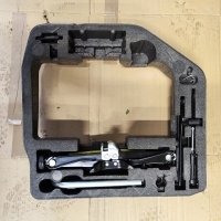 AUDI A4 B8 wklad bagaznika lewarek 8T0012109A 8K0011031G