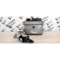 Блок управления двигателем Nissan Juke YF15 2011 237101KK6B, 237101KK6A, MEC940160