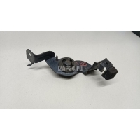 Кронштейн радиатора Toyota Camry V30 (2001 - 2006) 8868806120
