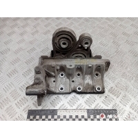 Кронштейн двигателя Renault Safrane 1996 7700599550,7700260932,7700813741
