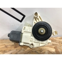 Моторчик стеклоподъемника Mercedes-Benz E-Class W212 A2048200542