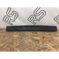 Обшивка двери багажника Porsche Cayenne 2 7P5867608