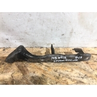 Кронштейн турбины Mercedes-Benz E-Class W212 A6510962340