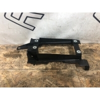 Кронштейн Audi A4 B8 8K863531A