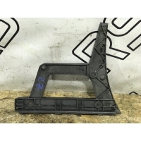 Кронштейн бампера Audi A4 B8 8K5807454A