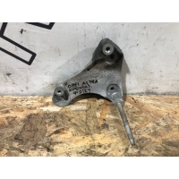 Кронштейн Opel Astra j GTC 55590876