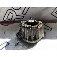 Подушка двигателя Mercedes-Benz C-Class W204 A2122404117