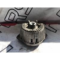 Подушка двигателя Mercedes-Benz C-Class W204 A2122404217