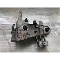Кронштейн корпуса воздушного фильтра Mercedes-Benz C-Class W204 A6510902241