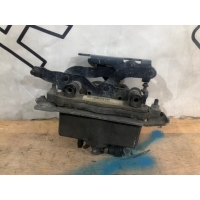 Петля капота Mercedes-Benz E-Class W212 A2129067701
