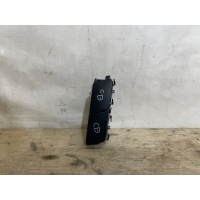 Кнопка центрального замка Mercedes-Benz C-Class W205 A2049058502