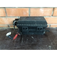 Блок предохранителей Opel Astra J 3343763