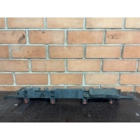 Кронштейн бампера Opel Astra J 13264477