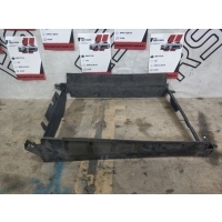 Рамка радиатора Renault Duster 2 2018 215592385r