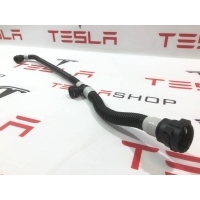 Патрубок радиатора Tesla Model 3 2019 1077576-00-E