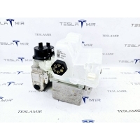 Компрессор кондиционера Tesla Model Y 2022 1555055-00,1506803-00,1523003-00,1523002-00,1613703-00,1492611-00,1547595-A0