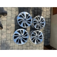 Диск литой Audi A3 8Y (2020—2023) 2023 8y0601025f, r18