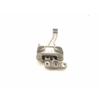 Кронштейн опоры двигателя Volkswagen Tiguan 5Q0199262BM